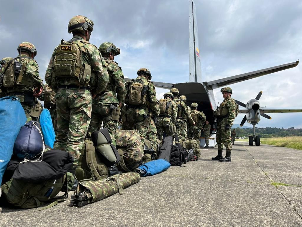 Fuerzas Militares desplegaron más de 200 soldados en Antioquia y Bolívar