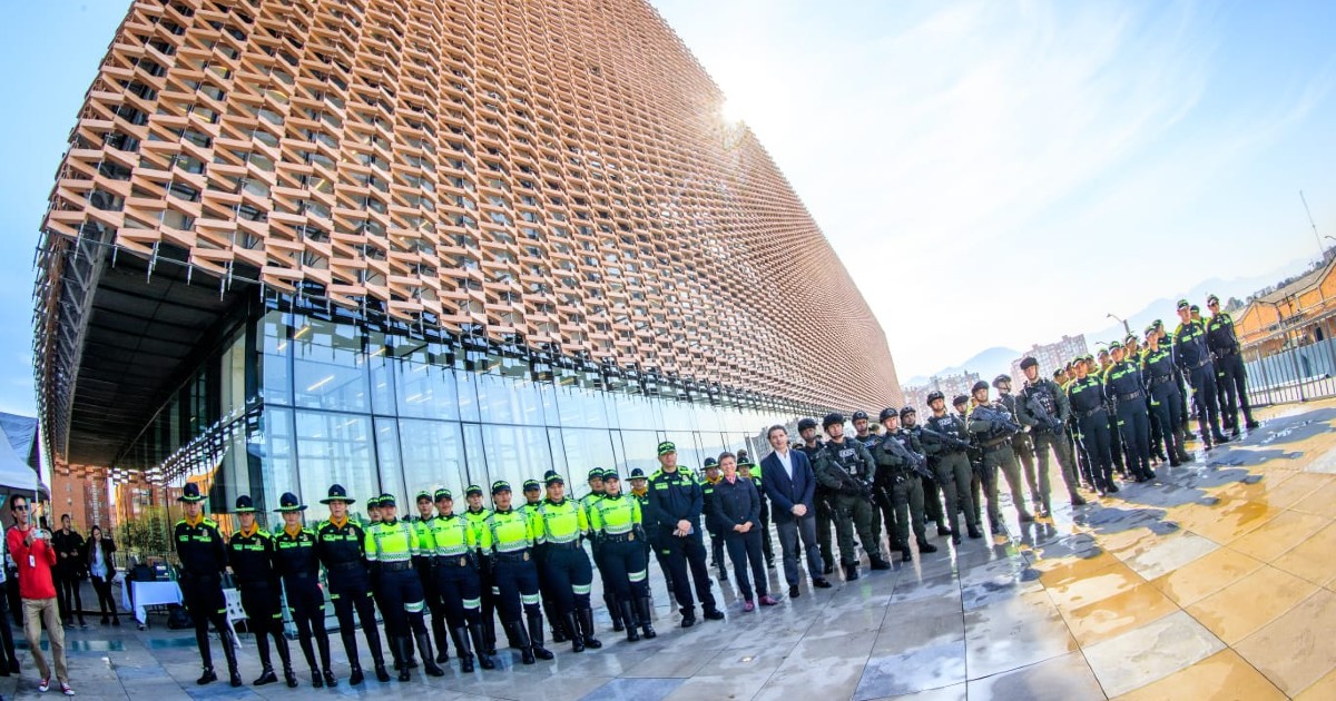 Nuevo comando de la Policía Metropolitana de Bogotá / Alcaldía Mayor