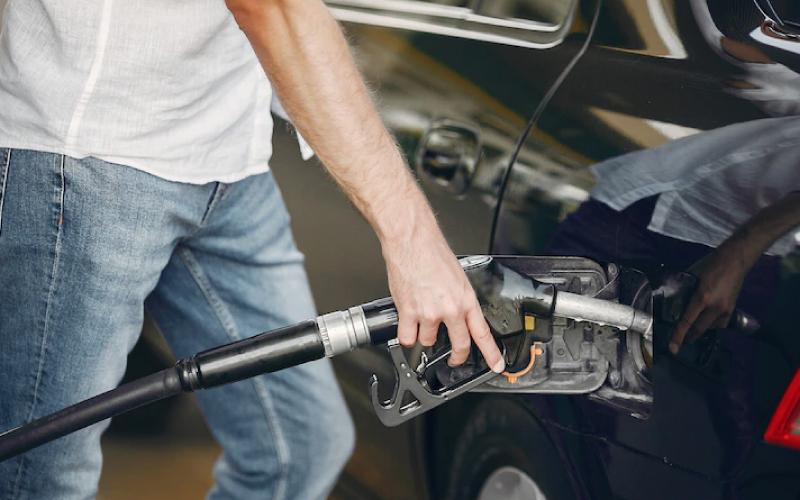 Conservadores radican proyecto para reducir precio de gasolina y ACPM