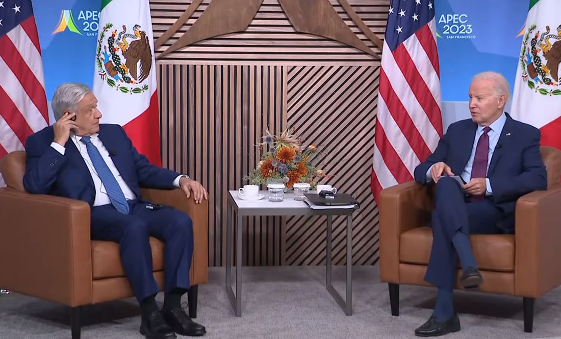 Presidente de México conversando con el presidente de Estados Unidos 