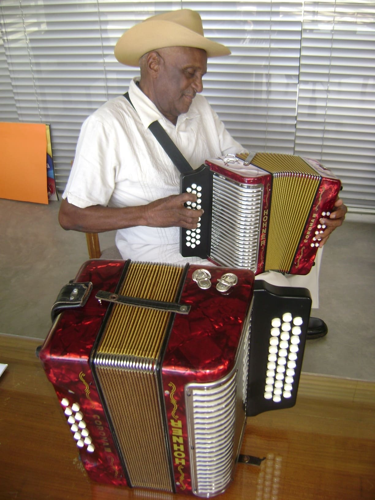 Náfer Durán: el hacedor de melodías arribó a 91 años