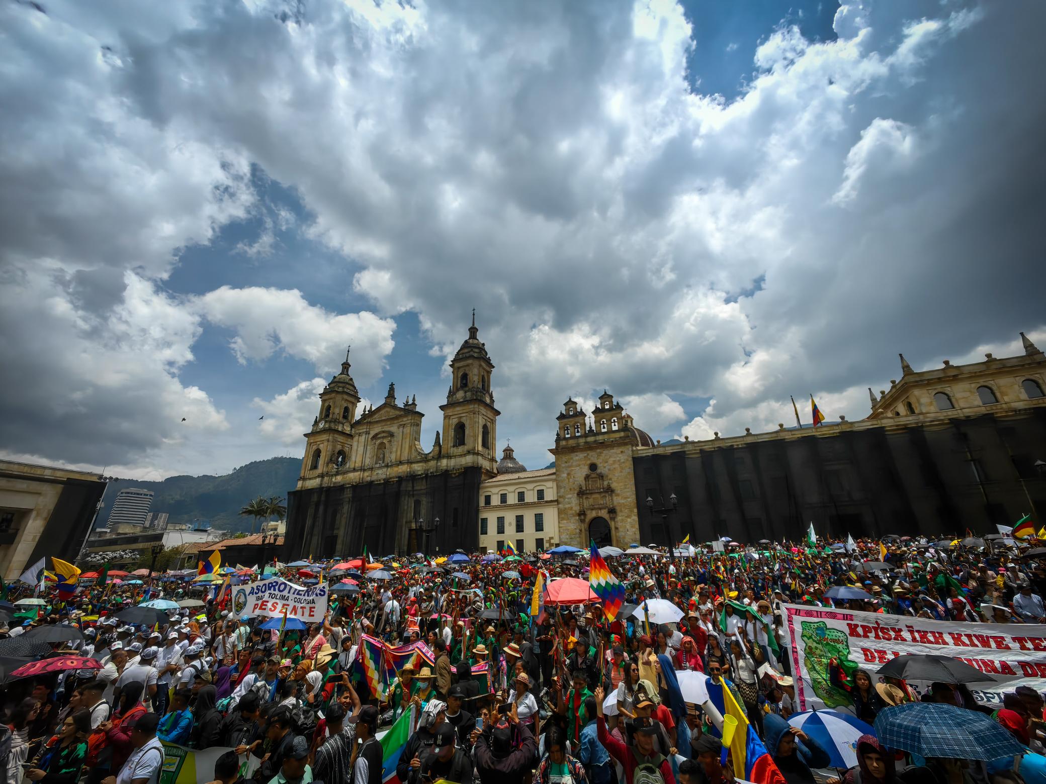 Indígenas en la Plaza de Bolívar 