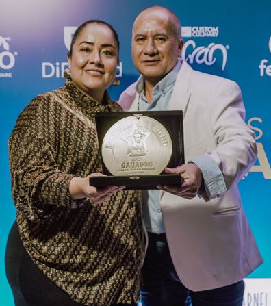 En el Marco de los premios La Barra se realizó la premiación del festival de pollo colombiano