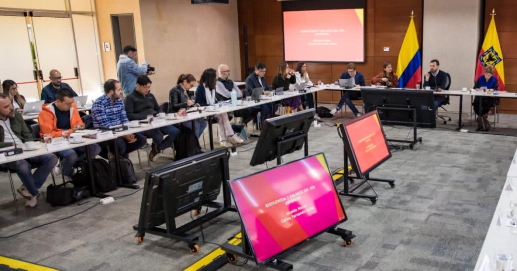 Galán reunido con el Gabinete Distrital,