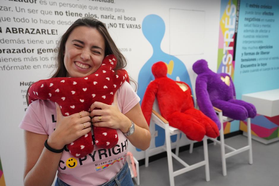 Muñecos colombianos que regalan risas y sonrisas en España