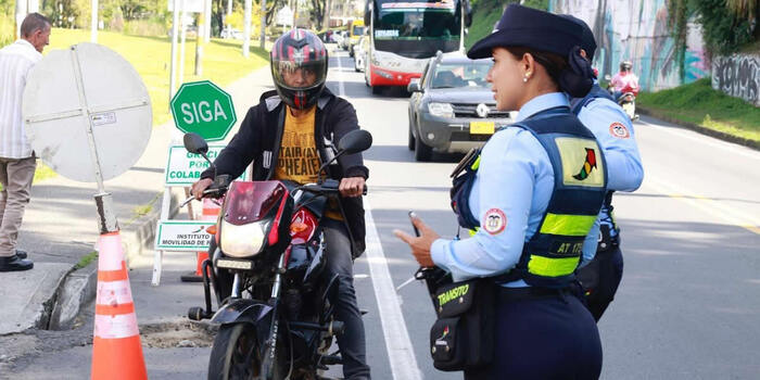 Agentes de Tránsito