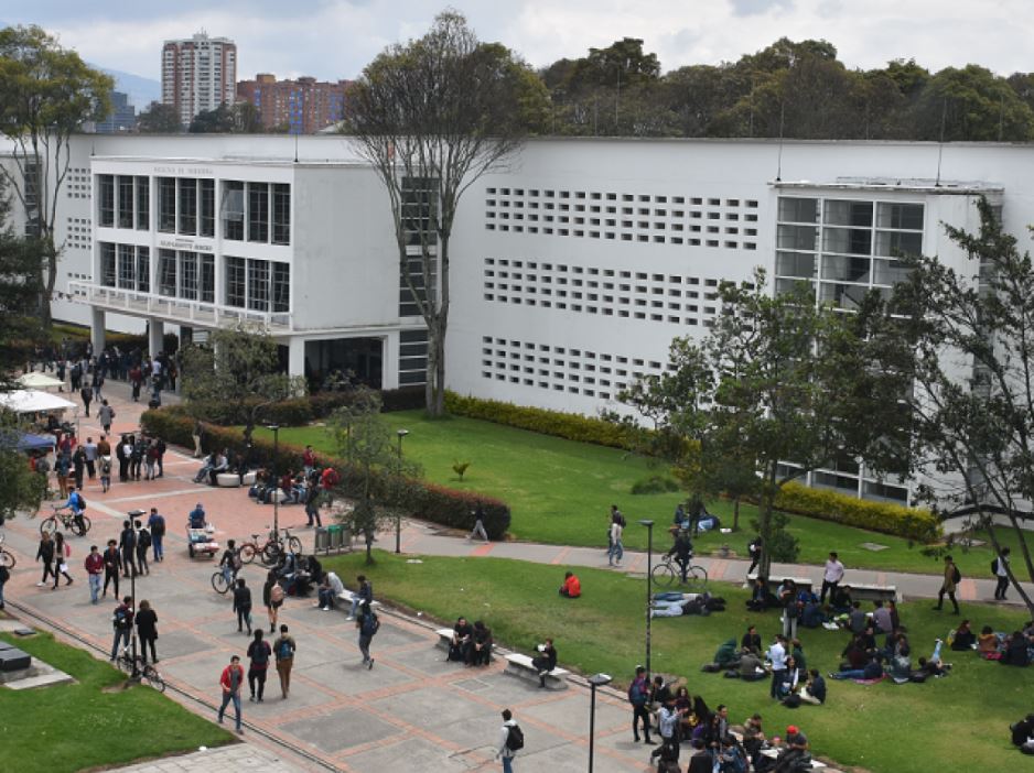 Universidad Nacional se suspende elección del rector