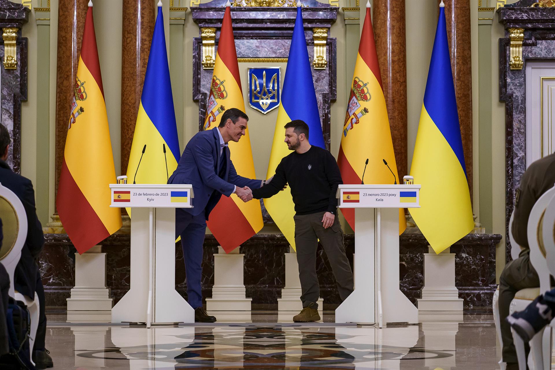 Pedro Sánchez junto a Zelenski