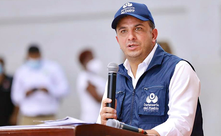 Carlos Camargo, renunció a su cargo como defensor del pueblo