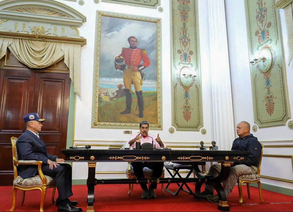 Maduro roba elecciones
