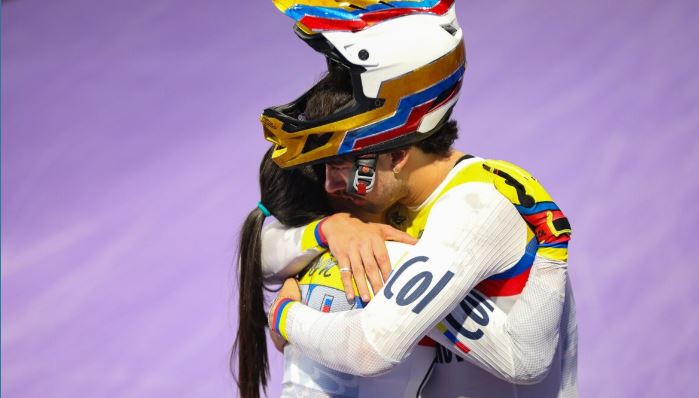 Mariana Pajón y Mateo Carmona