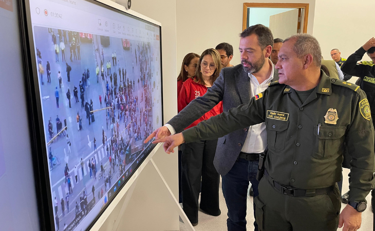 Alcalde Galán y general de la Policía, Gualdrón, frente a la intervención / Alcaldía de Bogotá