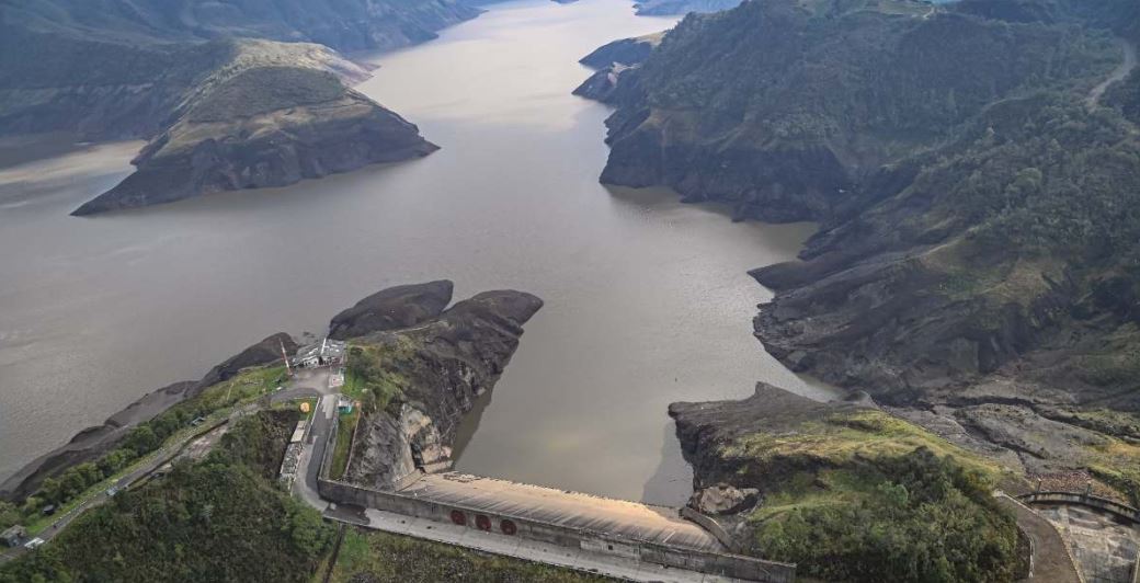 Colombia en alerta por escasez de agua, gas y energía 