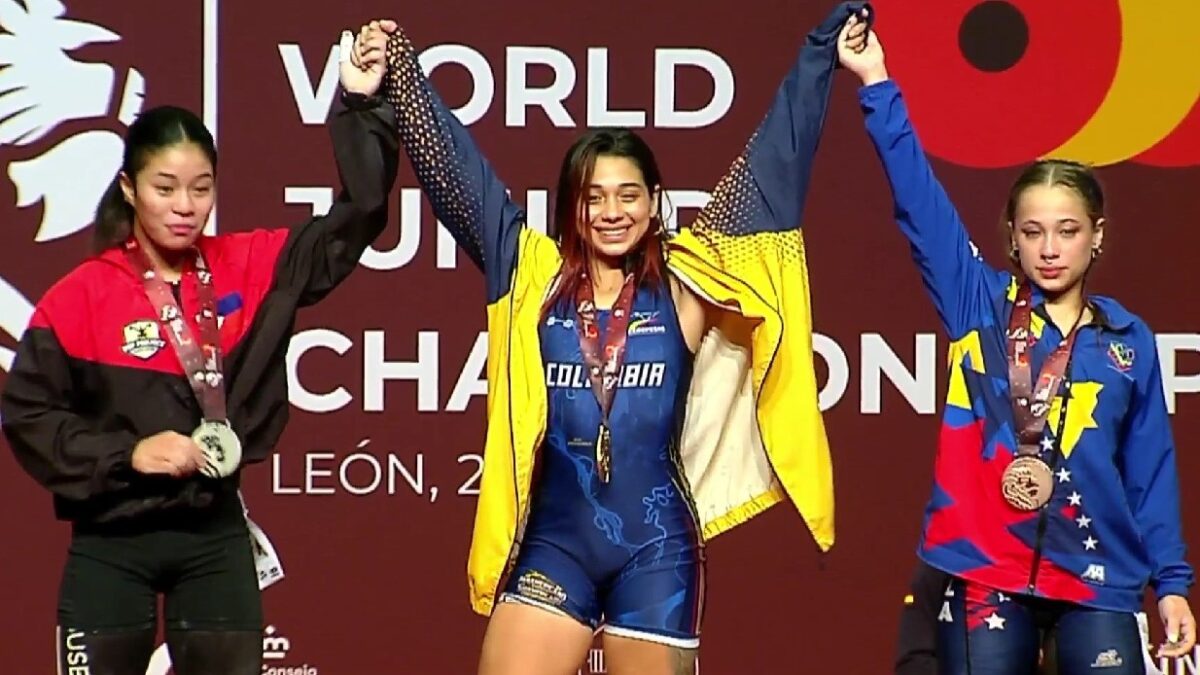 campeona mundial de arranque en el Mundial Sub-20