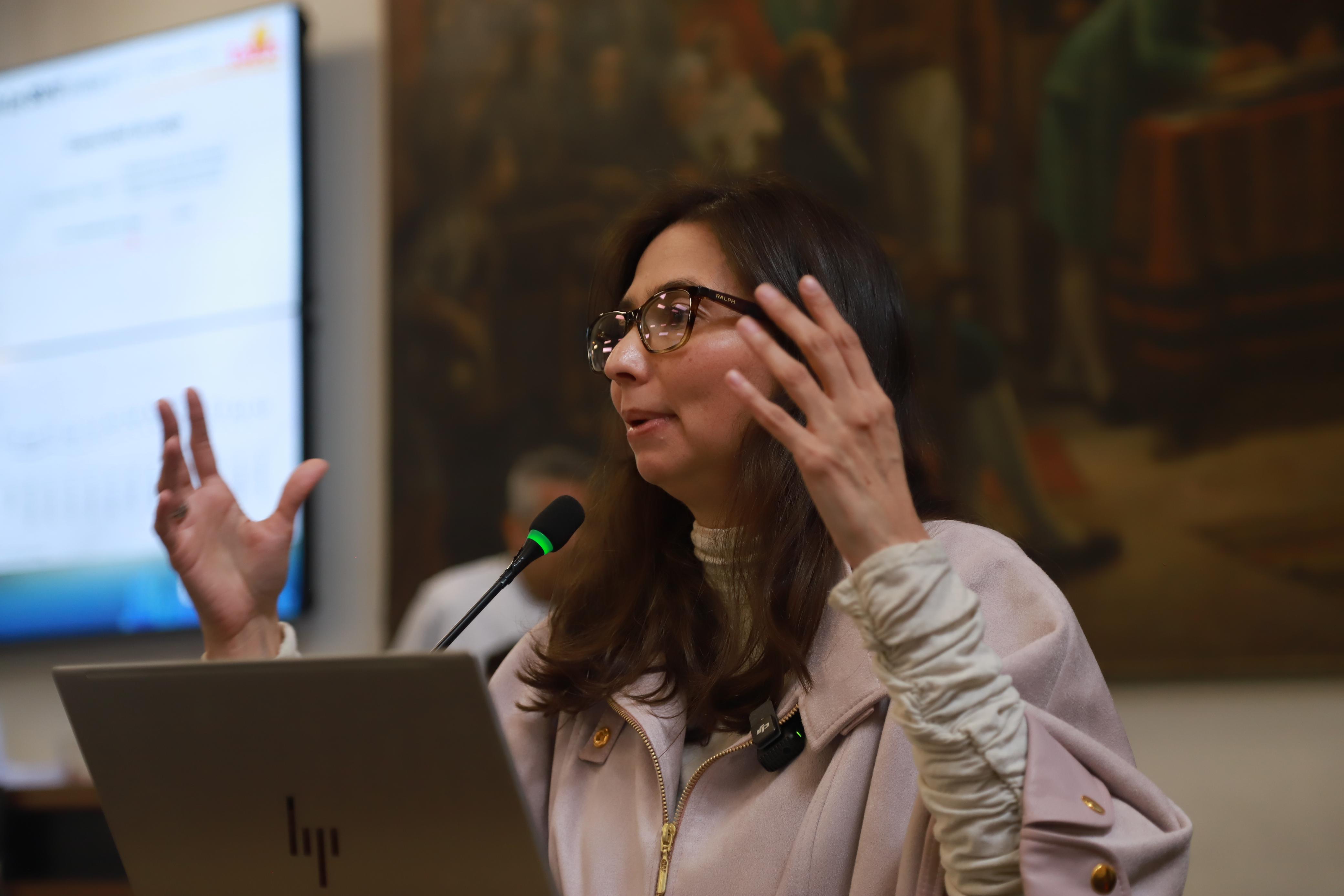 Ana María Cadena, secretaria de Hacienda, durante su intervención en el debate en el Concejo de Bogotá / Secretaría de Hacienda 