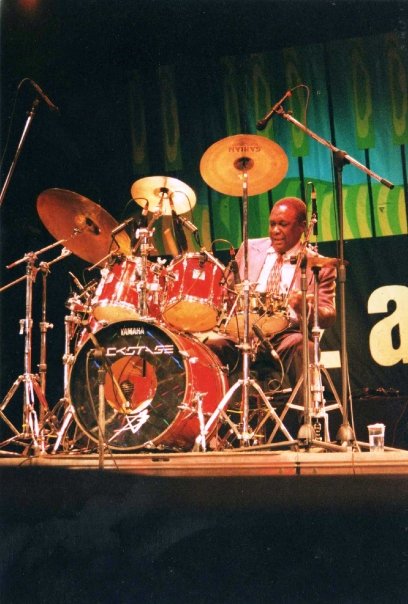 Homenaje a Plinio Córdoba en el Primer Encuentro de Bateristas Colombianos