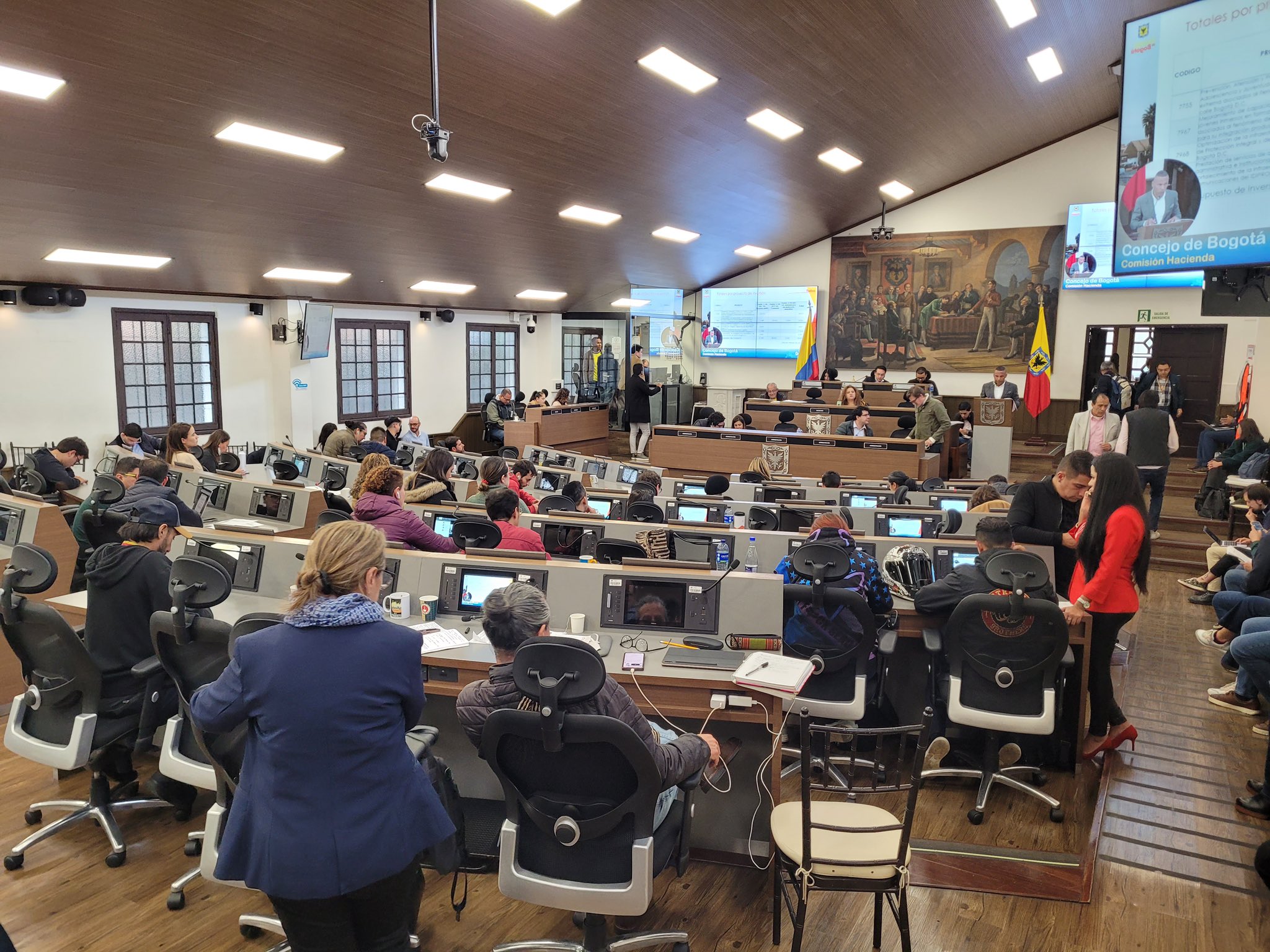 En su intervención ante la secretaría de Hábitat, Bernal expresó su preocupación por las barreras de acceso a los subsidios de vivienda / Concejo de Bogotá 