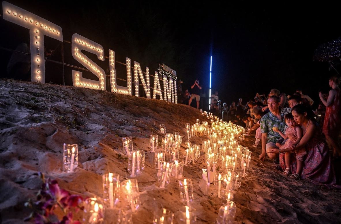 Velas en la playa del Parque Conmemorativo 