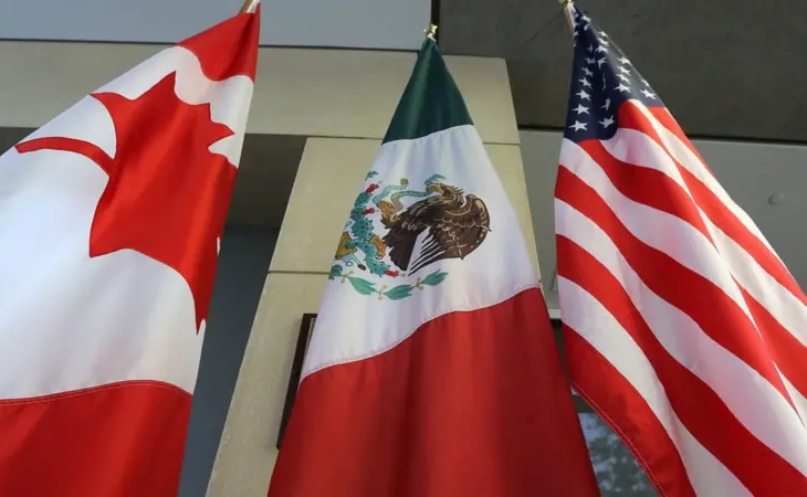 Banderas Canadá, México y Estados Unidos