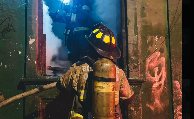 entrega de vehiculos para bomberos