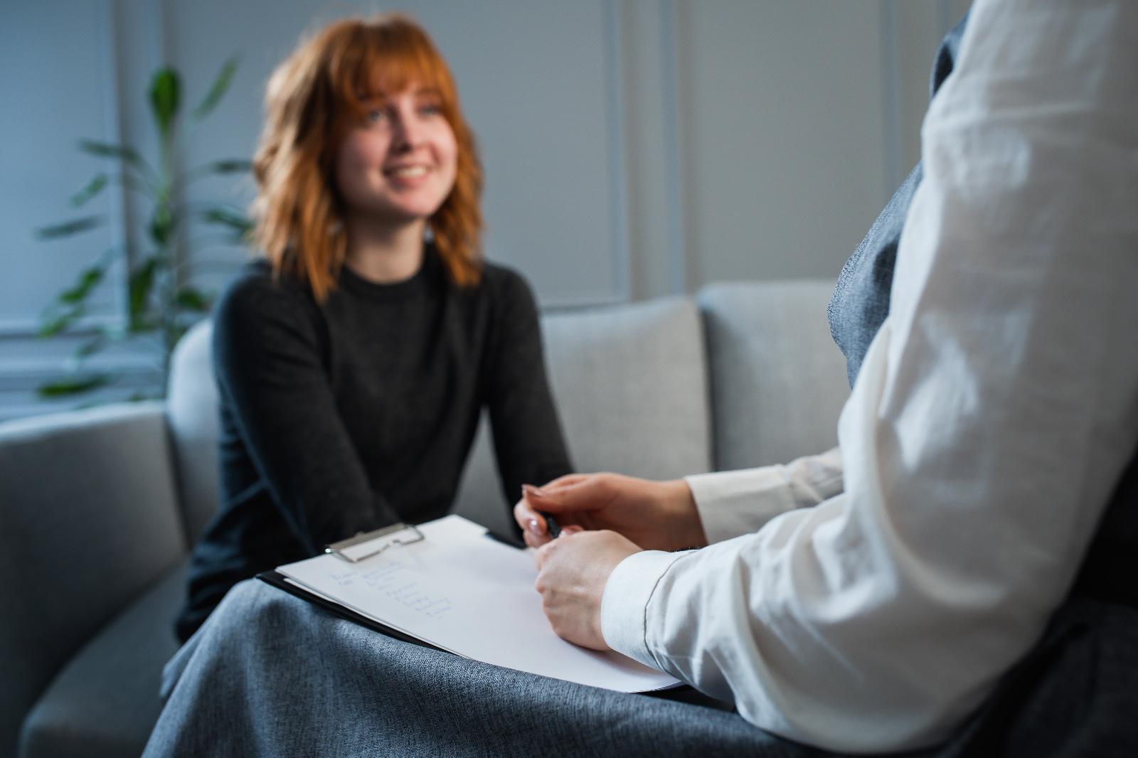 La mayor reducción de casos se registró en mujeres, con un 38,7 % menos de suicidios en 2024 con respecto al año anterior / Veeduría Distrital 