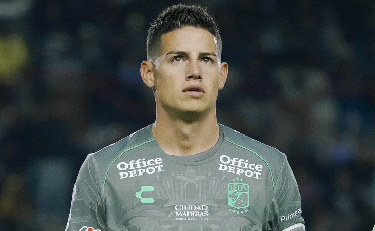 James Rodríguez con la camiseta del León de México 