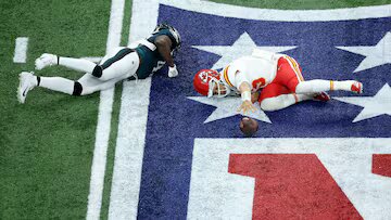 Los Philadelphia Eagles aplastan a Chiefs en el Super Bowl