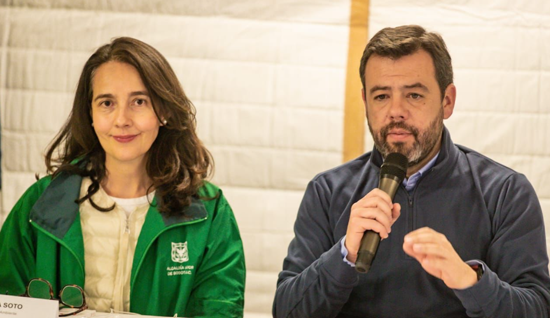 ADRIANA SOTO Y ALCALDE GALÁN