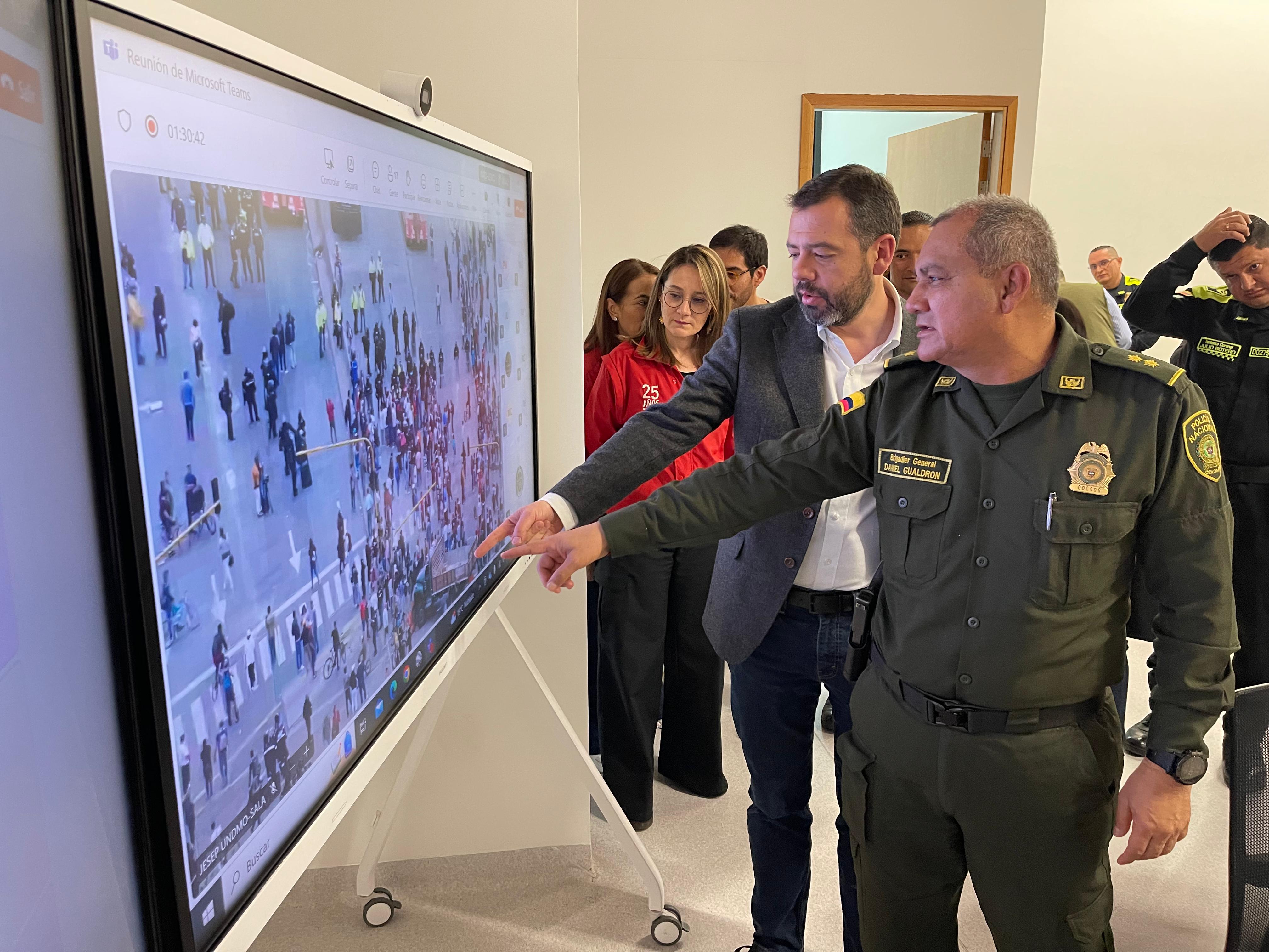 Alcalde Galán y Gral. Gualdrón frente a la intervención